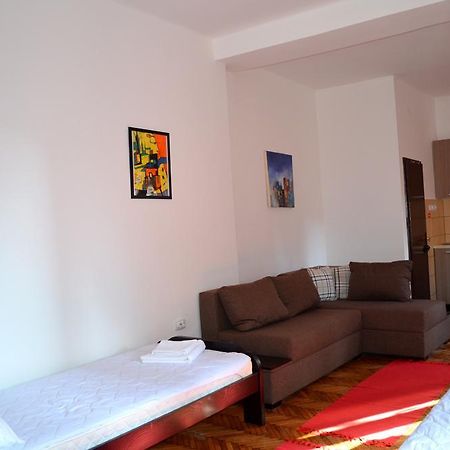 Apartmants Night Lux Ni Habitación foto