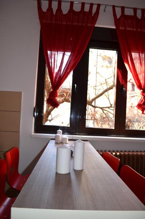 Apartmants Night Lux Ni Habitación foto