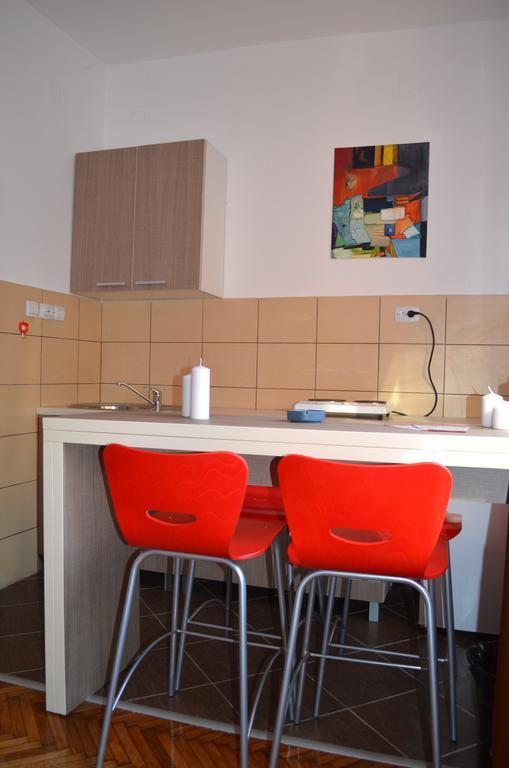 Apartmants Night Lux Ni Habitación foto