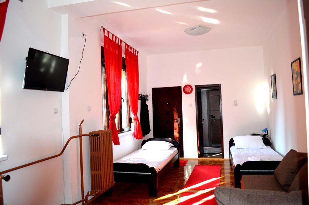 Apartmants Night Lux Ni Habitación foto